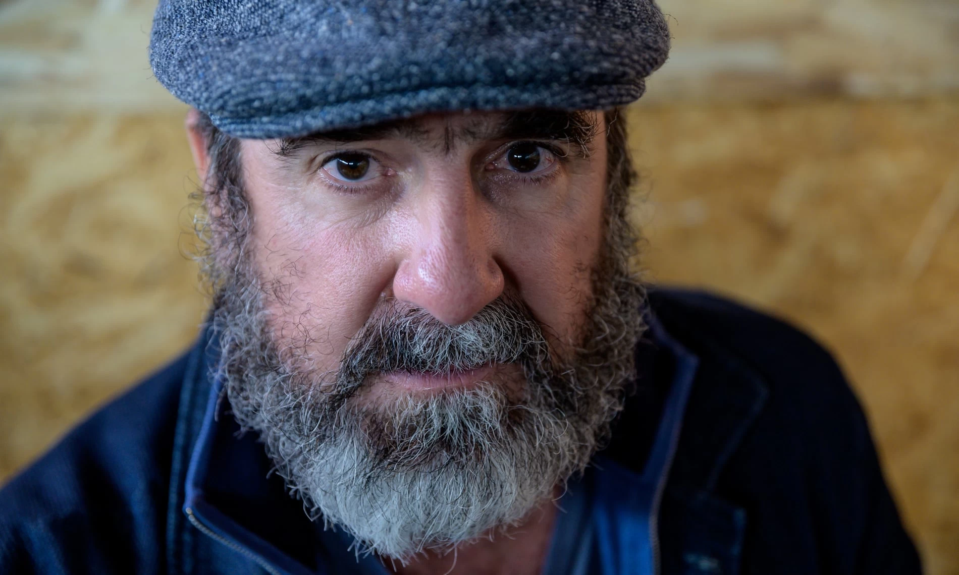 Eric Cantona: «Οι μεγάλες δημοκρατίες είναι, κατά κάποιο τρόπο, δικτατορίες»